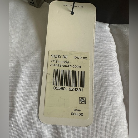 Levi's Black and Brown Reversible Belt - Picture 2 of 2